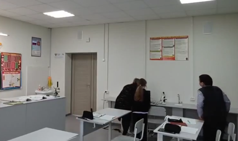 работа с микроскопом